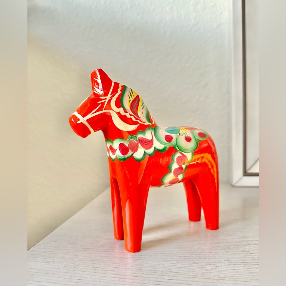 VINTAGE DALA HORSE FIGURINE NILS OLSSON SWEDEN RED/ORANGE WOODEN HAND PAINTED